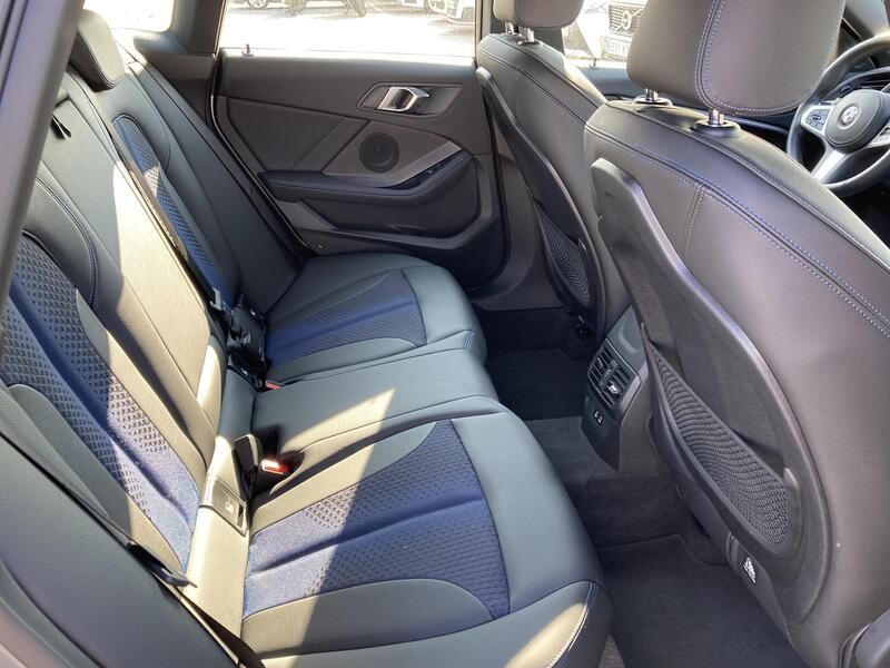 BMW 2 Series • 2023 • 14,736 km 7