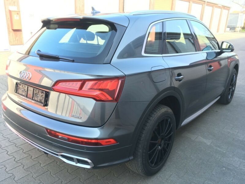 Audi Q5 • 2018 • 85,273 km 4