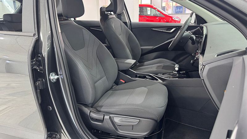 Kia Niro • 2024 • 1,159 km 16