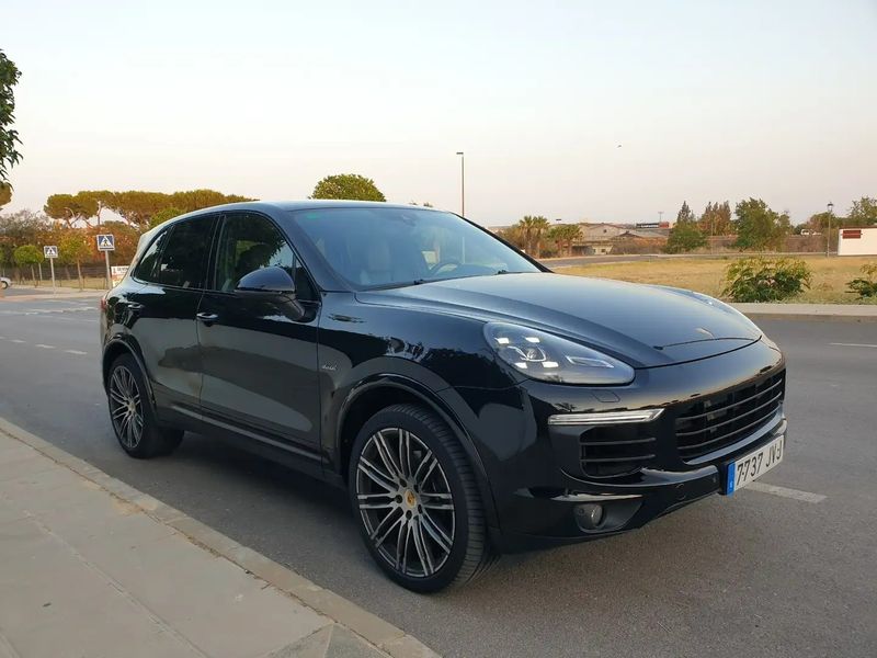 Porsche Cayenne • 2017 • 160,000 km 1
