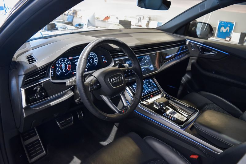 Audi RS Q8 • 2021 • 52,000 km 3