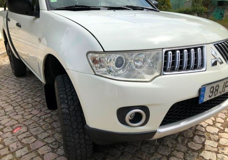 Mitsubishi L200 • 2010 • 30,712 km 3