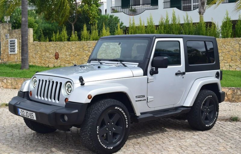 Jeep Wrangler • 2010 • 98,800 km 2
