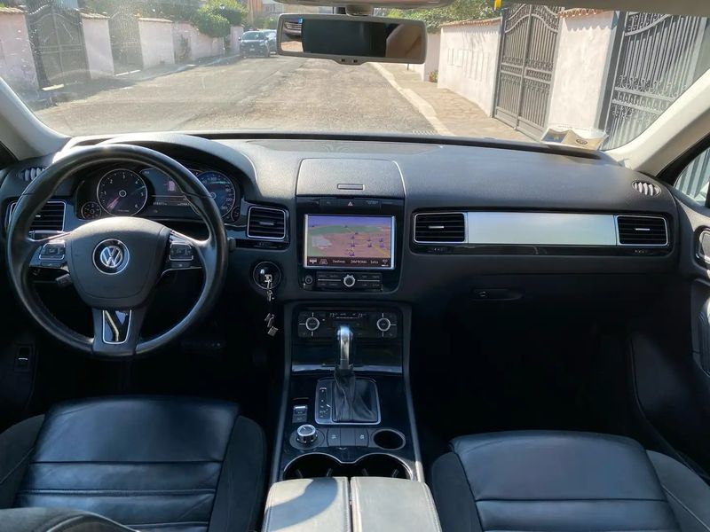 Volkswagen Touareg • 2012 • 215,000 km 5
