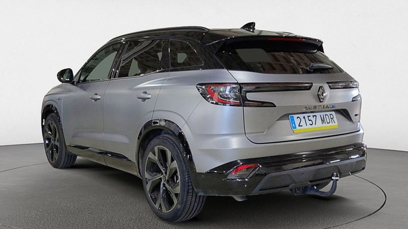 Renault 10 • 2023 • 48,502 km 6