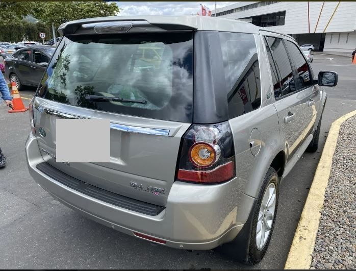 Land Rover Freelander • 2014 • 121,200 km 5