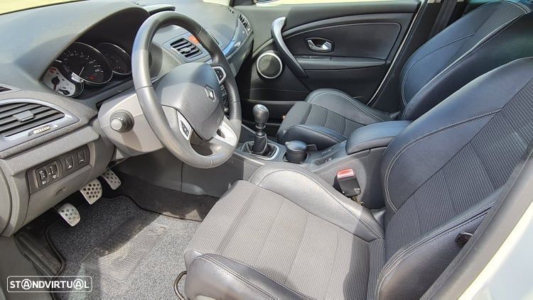 Renault Mégane • 2010 • 147,000 km 8