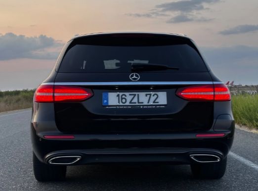 Mercedes-Benz E • 2019 • 153,000 km 4