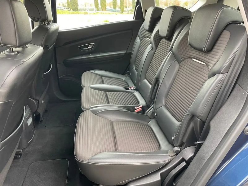 Renault Grand Espace • 2020 • 141,000 km 8