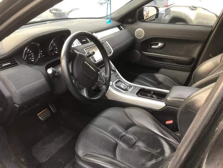 Land Rover Range Rover Evoque • 2013 • 145 km 6