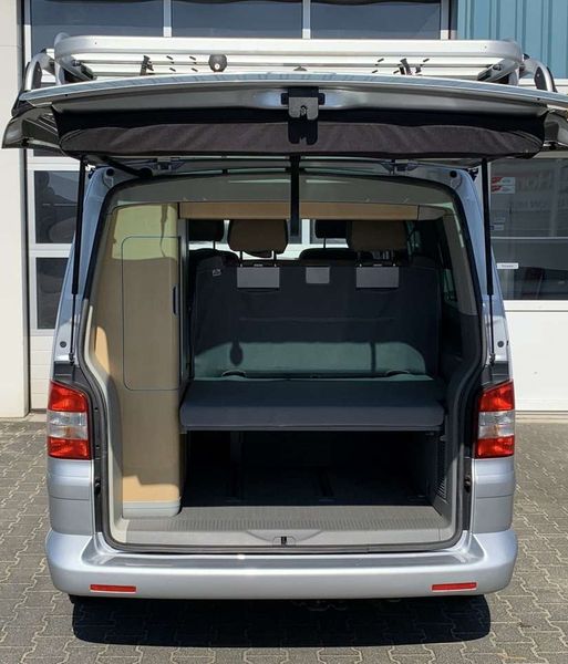 Volkswagen California • 2008 • 156,700 km 12