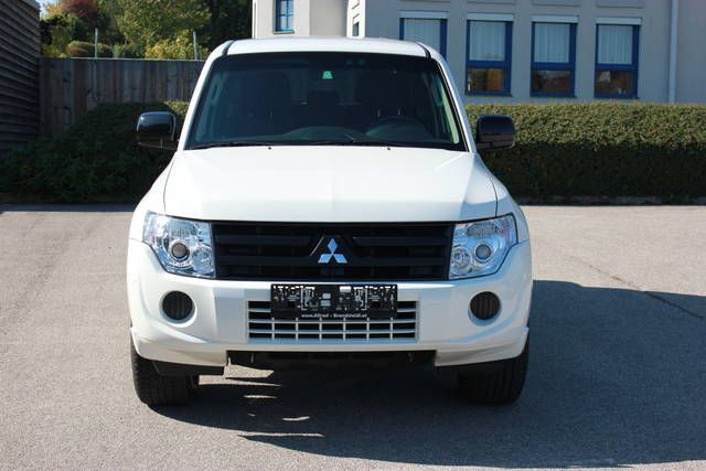 Mitsubishi Pajero • 2014 • 148,400 km 10