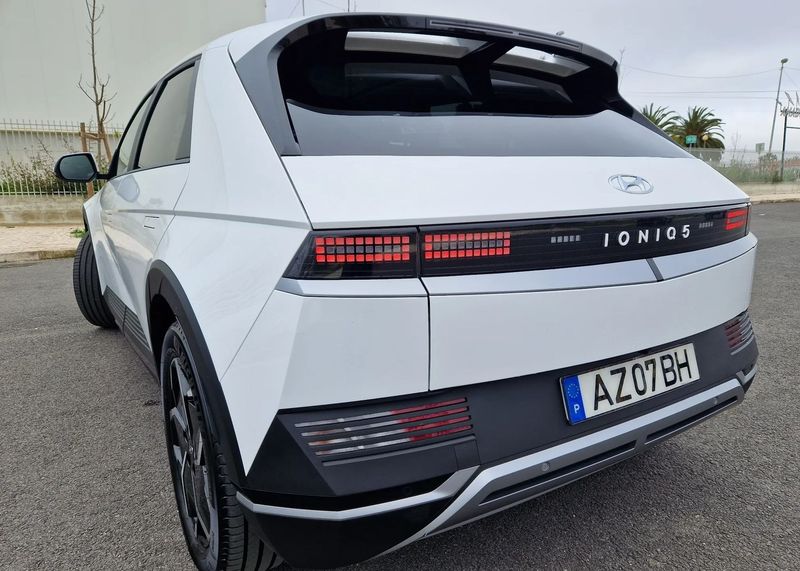 Hyundai Ioniq Electric • 2022 • 21,000 km 5