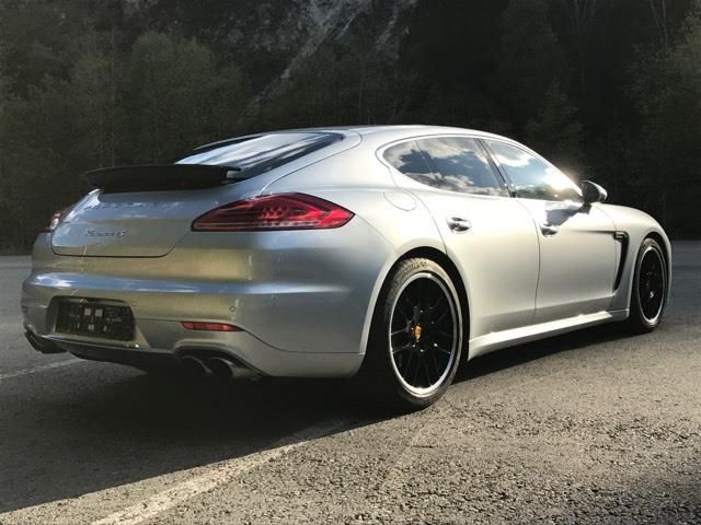Porsche Panamera • 2013 • 155,000 km 4