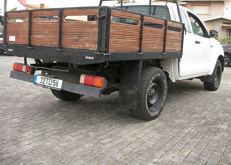 Toyota Hilux • 2017 • 105,000 km 3