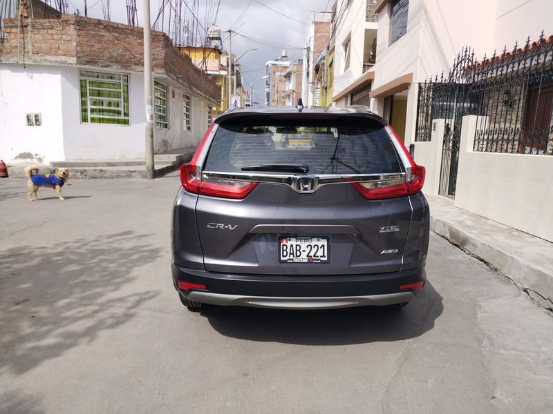 Honda CR-V • 2017 • 50,000 km 9