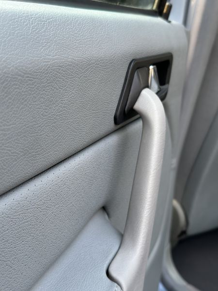 Mercedes-Benz 190 D • 1989 • 141,000 km 14