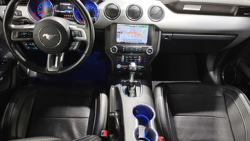 Ford Mustang • 2015 • 76,590 km 5