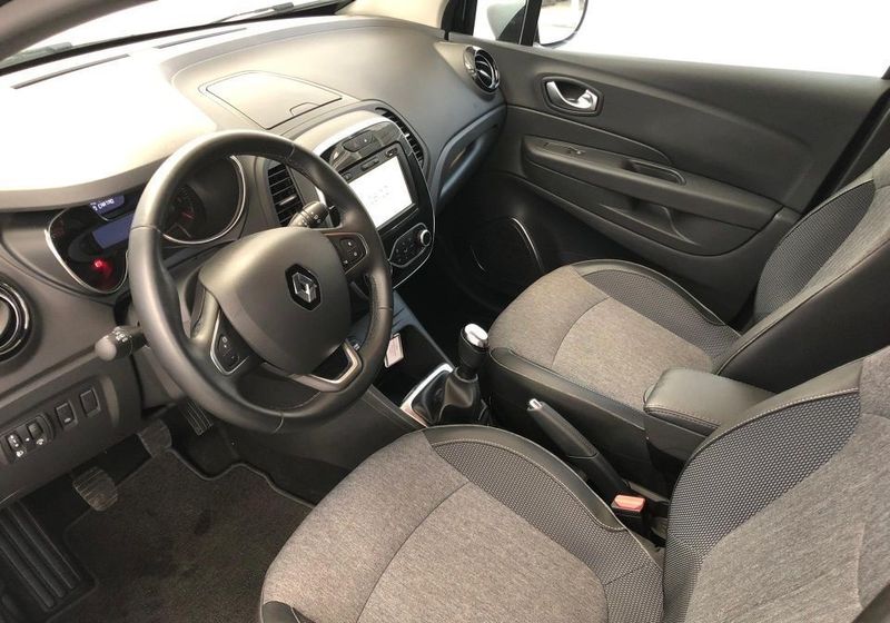Renault Captur • 2019 • 280,000 km 4