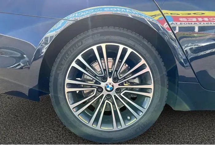 BMW 5 Series • 2020 • 51,000 km 10