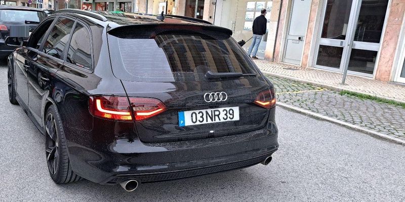 Audi A4 • 2011 • 150,000 km 2