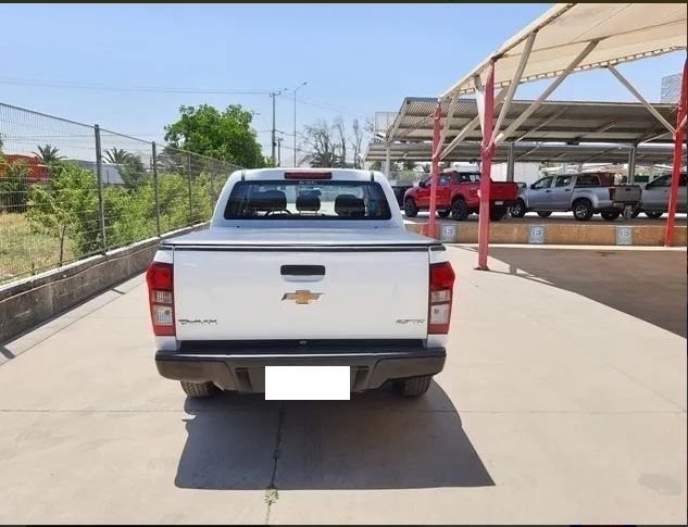 Chevrolet Luv • 2016 • 93,000 km 5