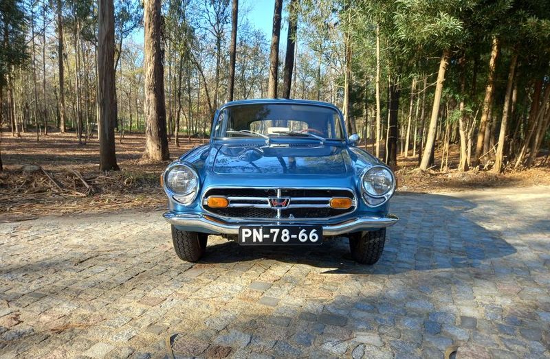 Honda S2000 • 1969 • 27,000 km 2