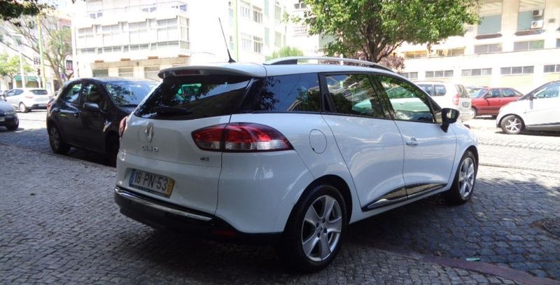 Renault Clio • 2015 • 80,000 km 3