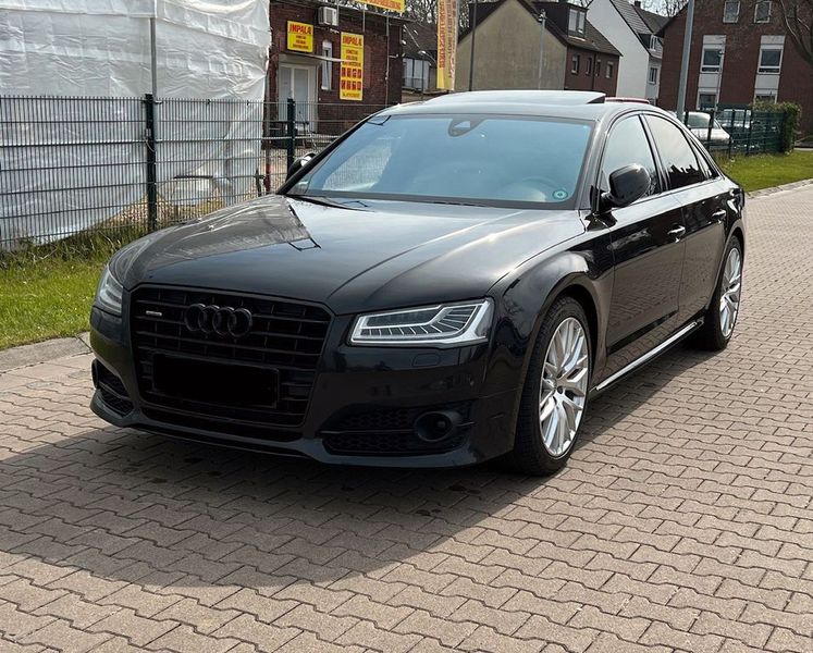 Audi A8 Long • 2015 • 230,000 km 1