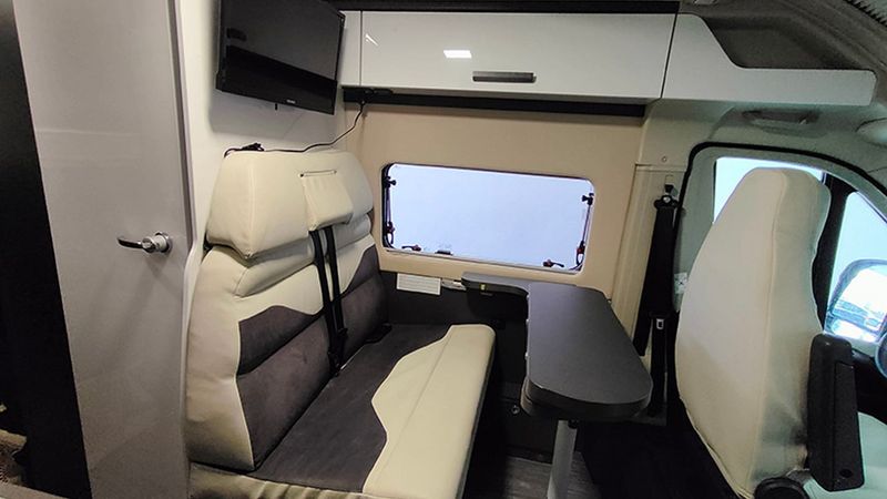 Fiat Ducato • 2023 • 20,038 km 12