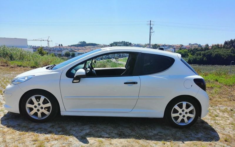 Peugeot 207 • 2008 • 190,000 km 5