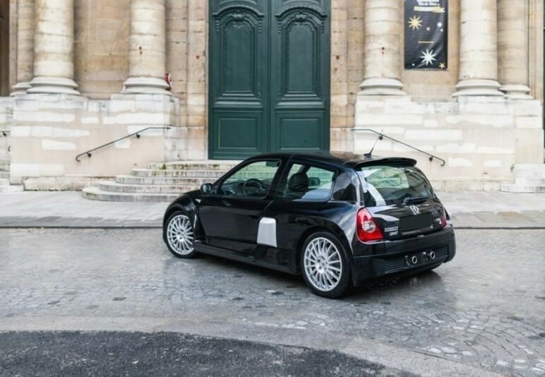 Renault Clio • 2006 • 82,500 km 5