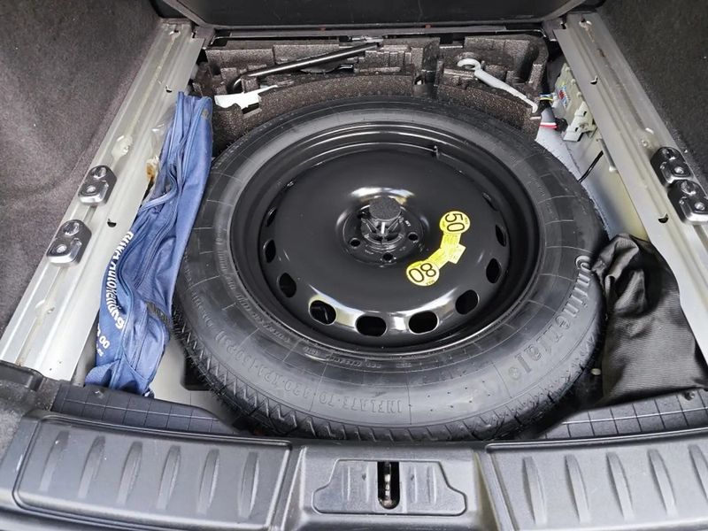 Jaguar F-Pace • 2017 • 69,500 km 14