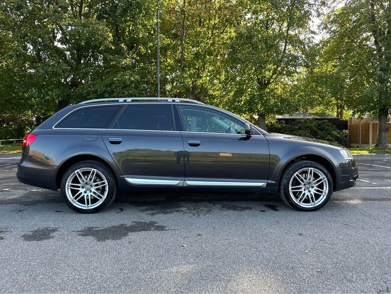 Audi A6 Allroad • 2010 • 150,000 km 2