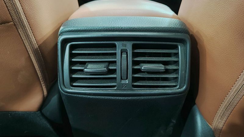 Nissan X-Trail • 2017 • 88,350 km 23