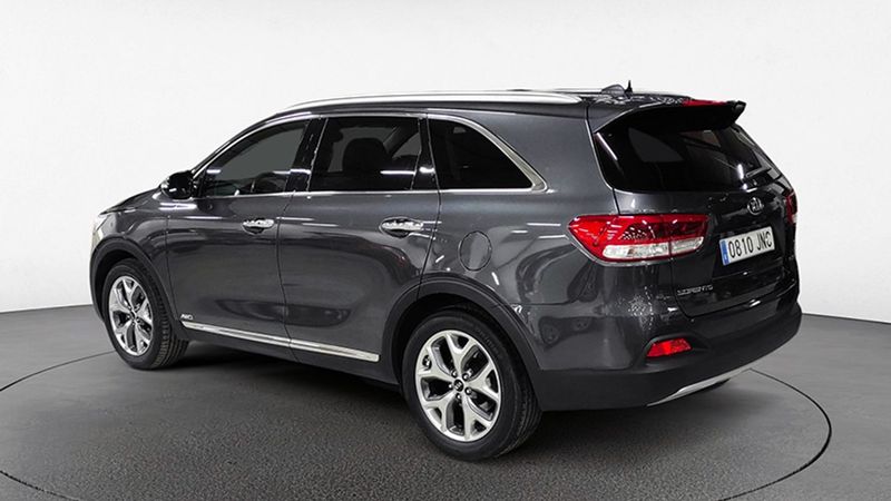Kia Sorento • 2017 • 121,000 km 4