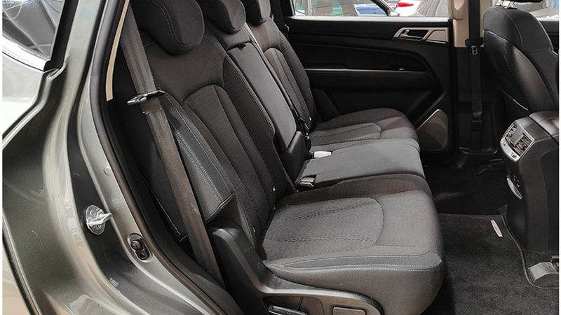 Ssangyong Rexton • 2018 • 63,220 km 6