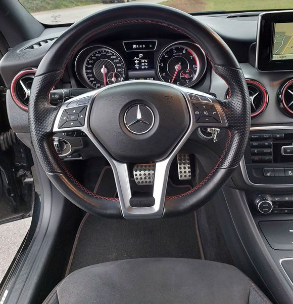Mercedes-Benz CLA • 2014 • 104,500 km 6