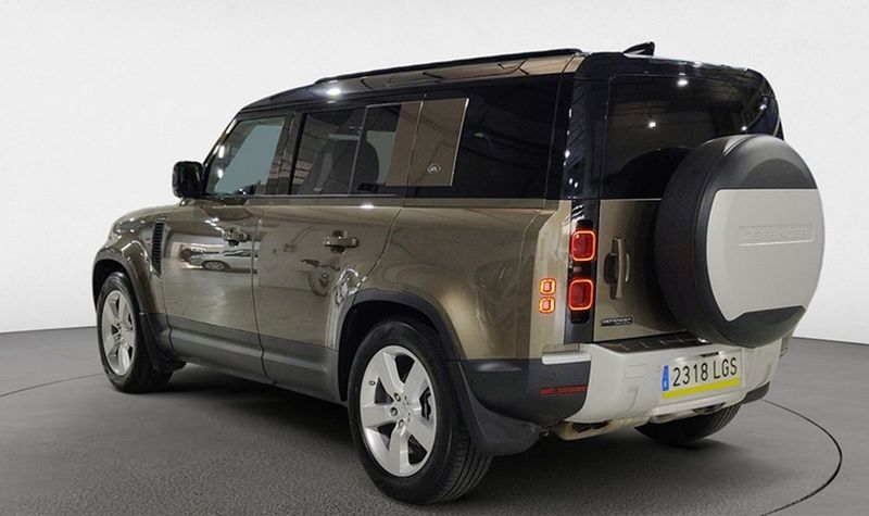 Land Rover Defender • 2020 • 83,500 km 5