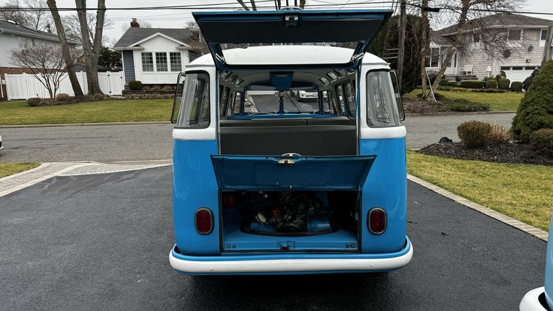 Volkswagen Vanagon • 1965 • 80,000 km 22