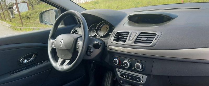 Renault Mégane • 2012 • 119,000 km 4