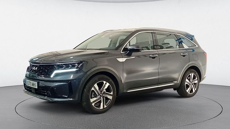 Kia Sorento • 2023 • 5,273 km 12