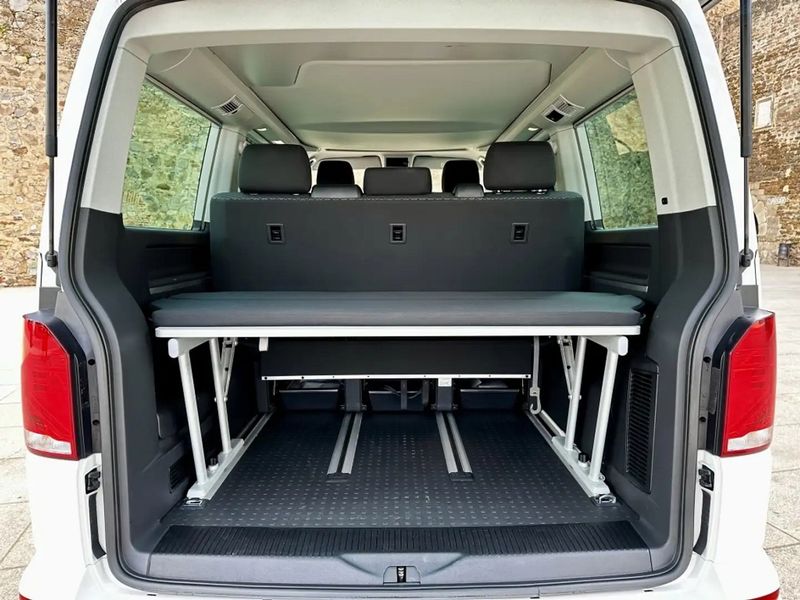 Volkswagen California • 2020 • 41,000 km 15