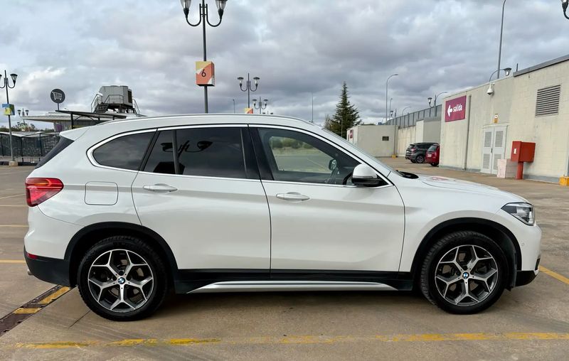BMW X1 • 2018 • 113,000 km 3