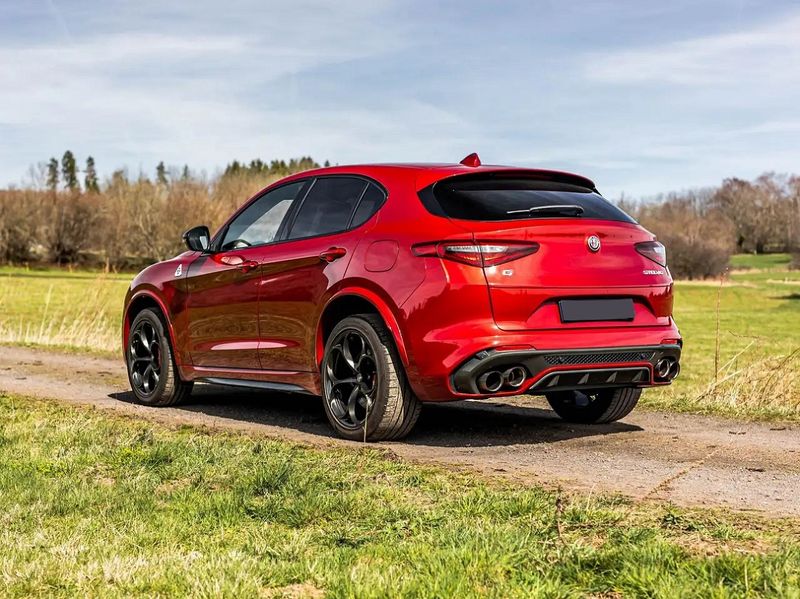 Alfa Romeo Stelvio • 2017 • 51,000 km 7