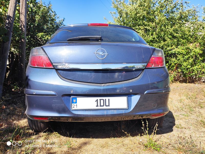 Opel Astra • 2008 • 235,000 km 4