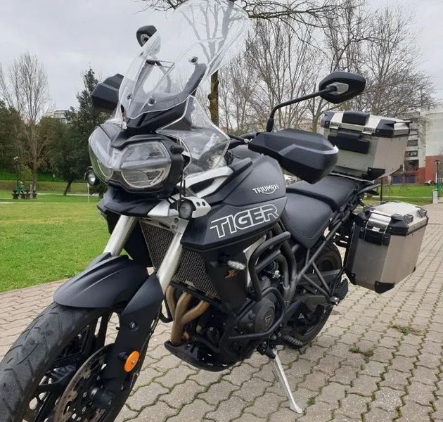 Triumph tiger 800 • 2020 • 6,800 km 5