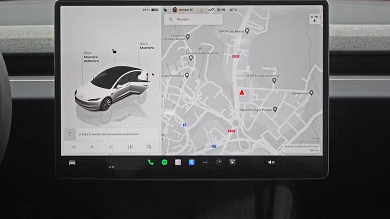 Tesla Model 3 • 2024 • 2,750 km 25