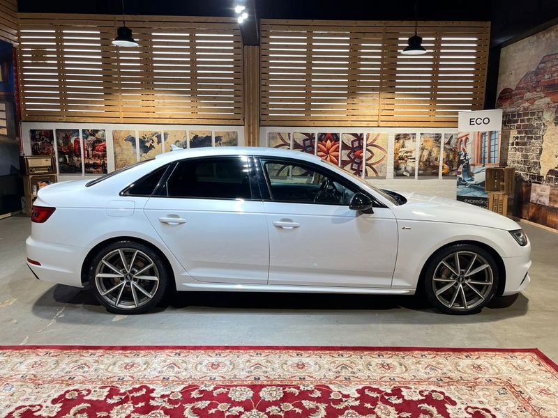 Audi A3 • 2017 • 84,000 km 1