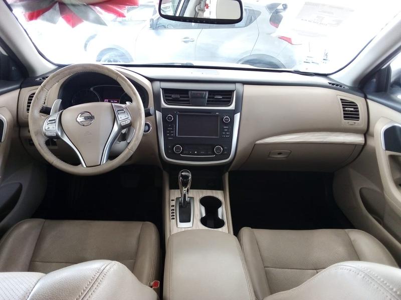 Nissan Altima • 2017 • 86,000 km 10